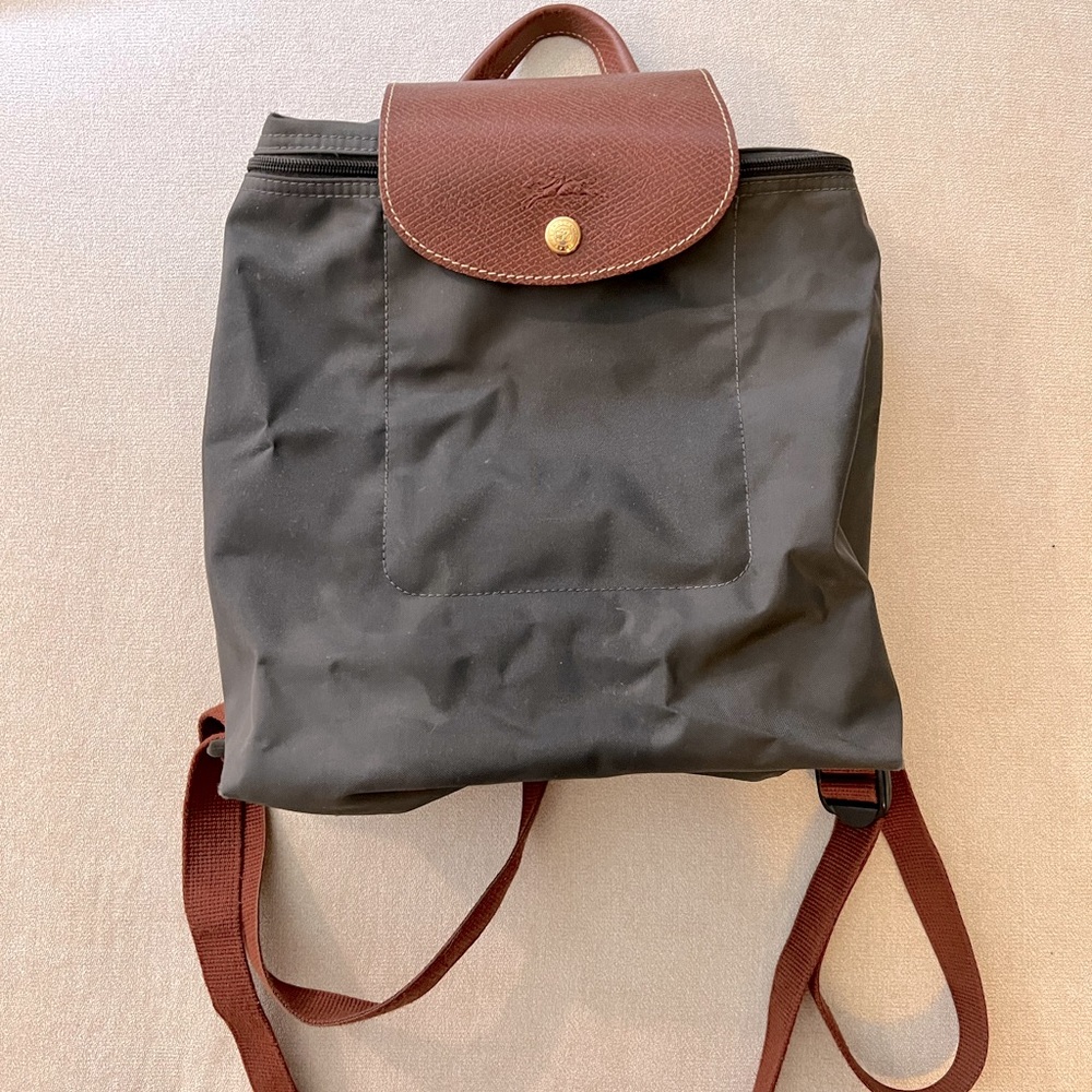 Longchamp Le Pliage backpack gray